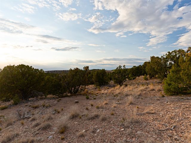 7 Las Katrinas, Santa Fe, NM 87506