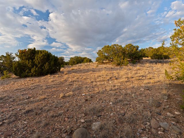 7 Las Katrinas, Santa Fe, NM 87506
