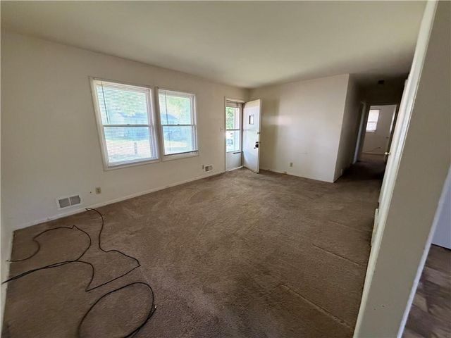 6200 E 150th Terrace, Grandview, MO 64030