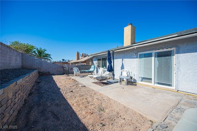 532 East Rolly Street, Henderson, NV 89011