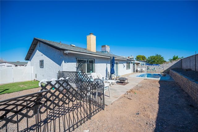 532 East Rolly Street, Henderson, NV 89011