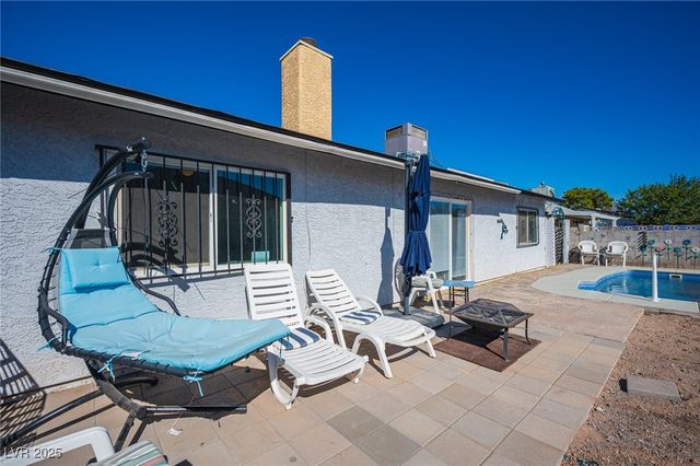 532 East Rolly Street, Henderson, NV 89011