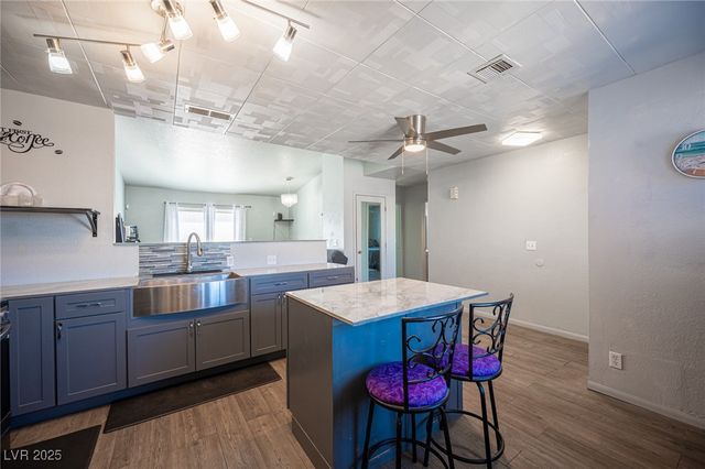 532 East Rolly Street, Henderson, NV 89011