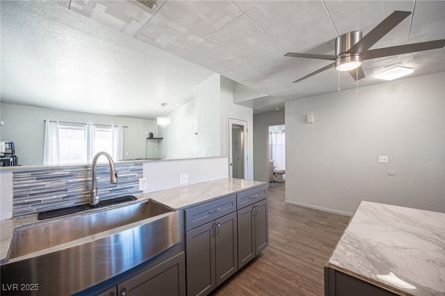 532 East Rolly Street, Henderson, NV 89011