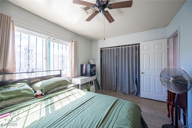 532 East Rolly Street, Henderson, NV 89011