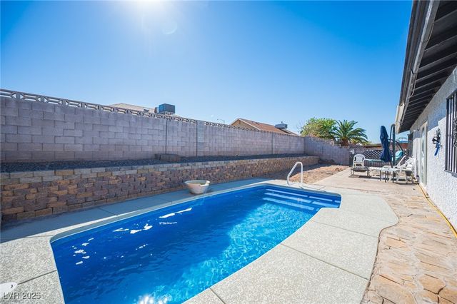 532 East Rolly Street, Henderson, NV 89011