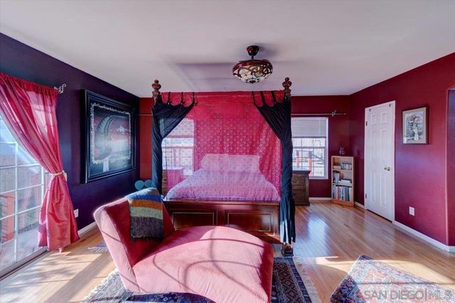 5612 Meade, San Diego, CA 92115