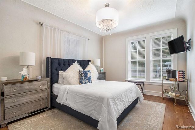 155 N Main Street, Clarkston, MI 48346