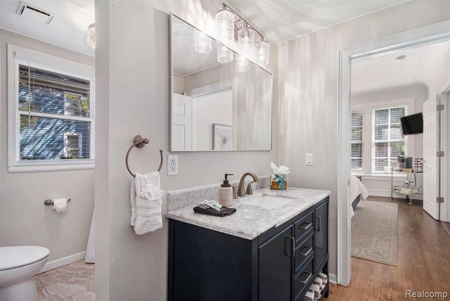 155 N Main Street, Clarkston, MI 48346