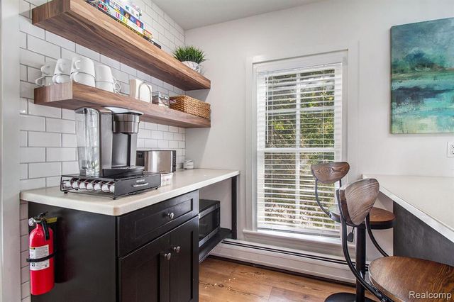 155 N Main Street, Clarkston, MI 48346