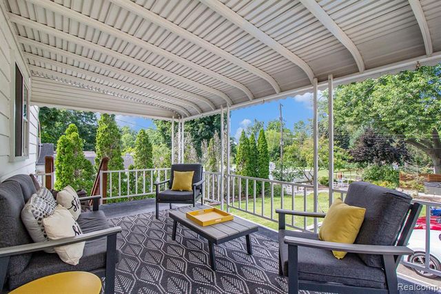 155 N Main Street, Clarkston, MI 48346