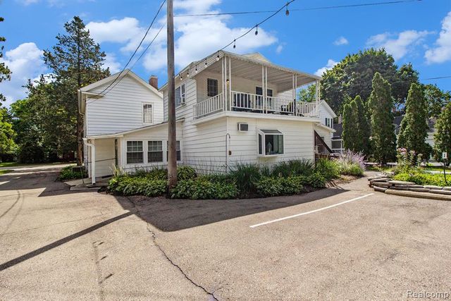 155 N Main Street, Clarkston, MI 48346