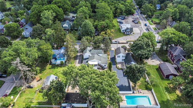 155 N Main Street, Clarkston, MI 48346