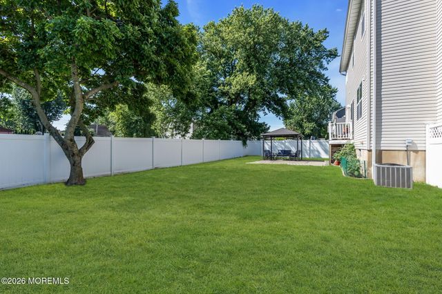 34 Biondi Avenue, Cliffwood, NJ 07721