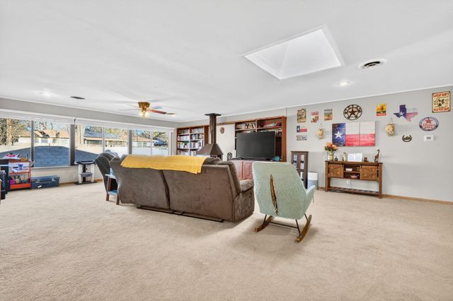 2131 N Woodland Street, Stephenville, TX 76401