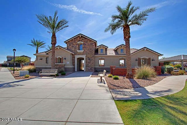 4511 E JONES Street, Gilbert, AZ 85295