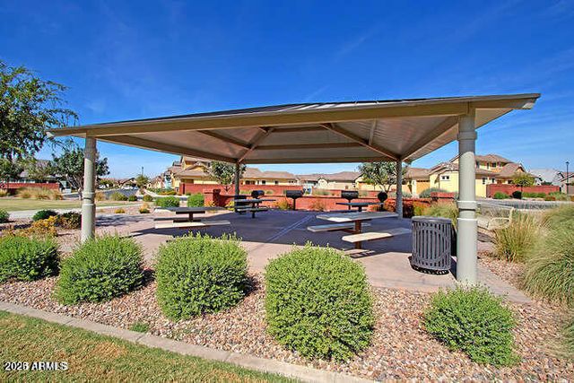 4511 E JONES Street, Gilbert, AZ 85295