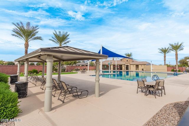 4511 E JONES Street, Gilbert, AZ 85295