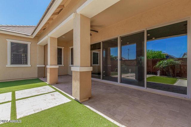 4511 E JONES Street, Gilbert, AZ 85295
