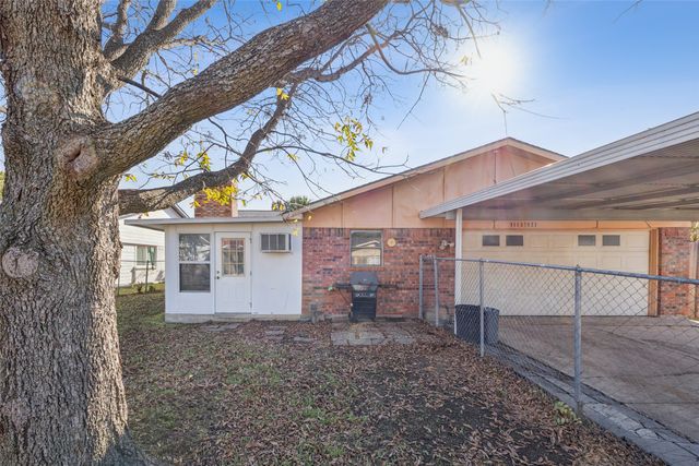 3113 Ridgemoor Drive, Garland, TX 75044