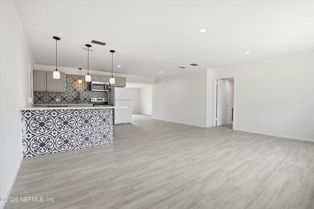 6713 PROVOST Road N, Jacksonville, FL 32216