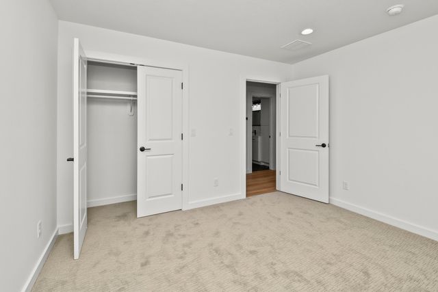 3810 E Cherry Street 32, Springfield, MO 65809