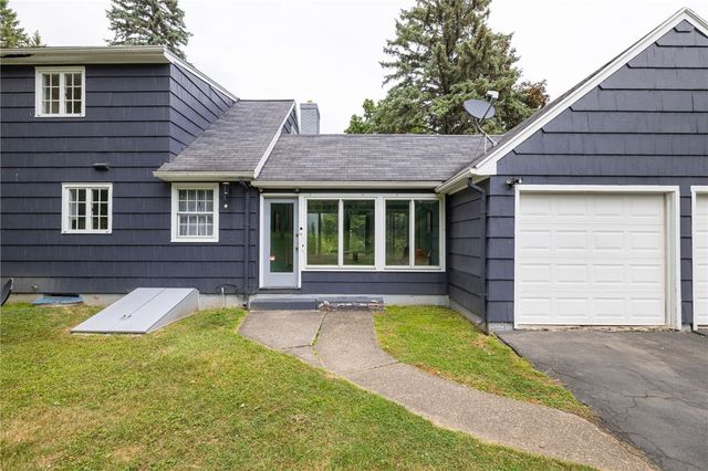 7167 Pittsford Palmyra Road, Perinton, NY 14450