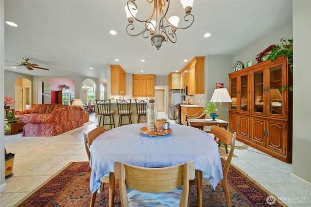 832 SE Vintage Way, College Place, WA 99324