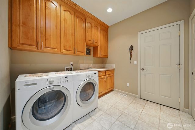 832 SE Vintage Way, College Place, WA 99324