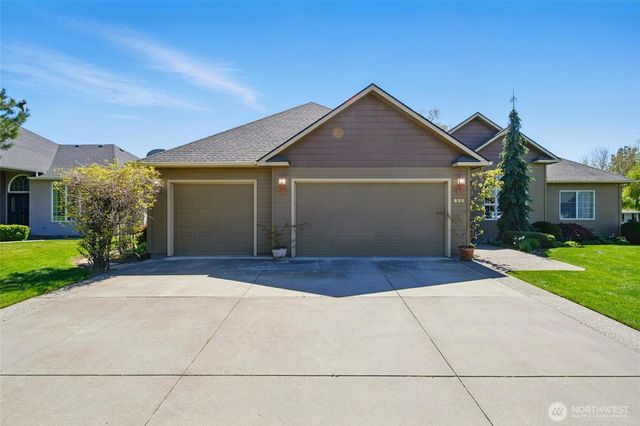 832 SE Vintage Way, College Place, WA 99324