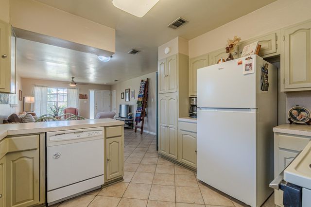324 Craddock Ave, San Marcos, TX 78666