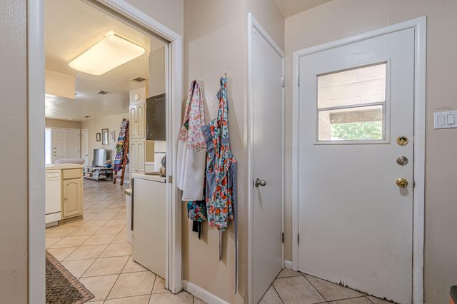 324 Craddock Ave, San Marcos, TX 78666