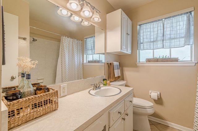 324 Craddock Ave, San Marcos, TX 78666