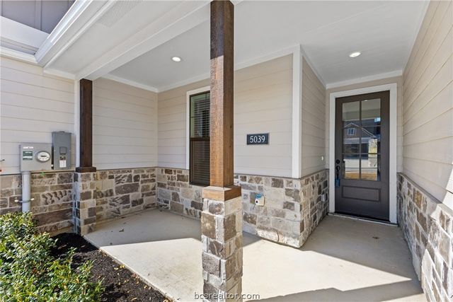 5039 Mooney Falls Drive, Bryan, TX 77802