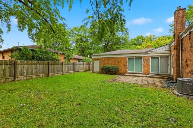 16112 University Avenue, South Holland, IL 60473