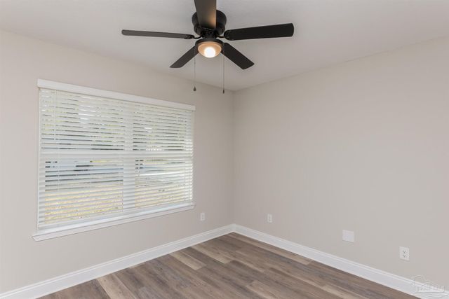 8570 Stockdale Ave, Pensacola, FL 32514