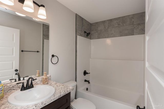 8570 Stockdale Ave, Pensacola, FL 32514