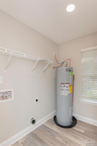 8570 Stockdale Ave, Pensacola, FL 32514