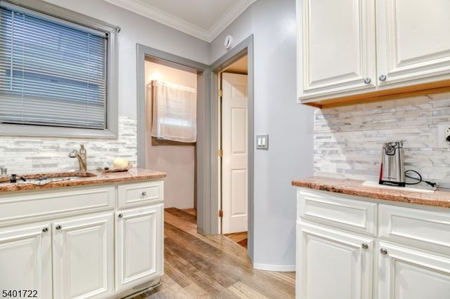 943 Drake Ave, Roselle Boro, NJ 07203