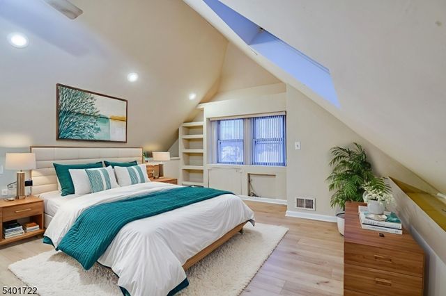 943 Drake Ave, Roselle Boro, NJ 07203