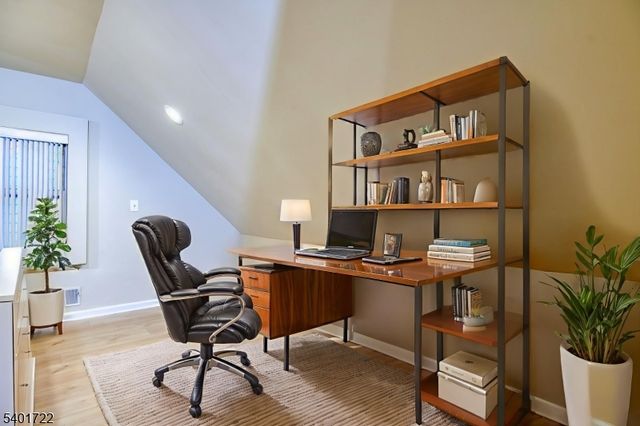 943 Drake Ave, Roselle Boro, NJ 07203