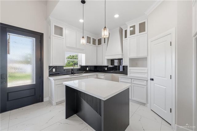 162 Magnolia Drive, Rio Grande City, TX 78582