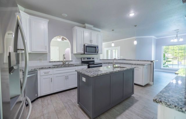 704 Kimberly Lane, Canton, TX 75103