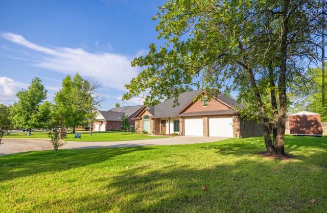 704 Kimberly Lane, Canton, TX 75103
