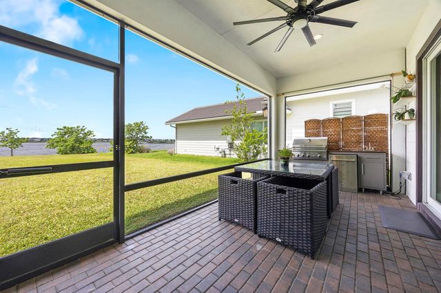 953 Hookline Circle, Loxahatchee, FL 33470