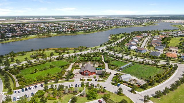 953 Hookline Circle, Loxahatchee, FL 33470