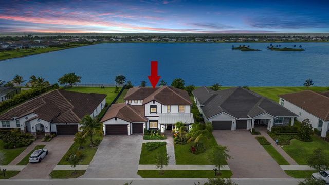 953 Hookline Circle, Loxahatchee, FL 33470