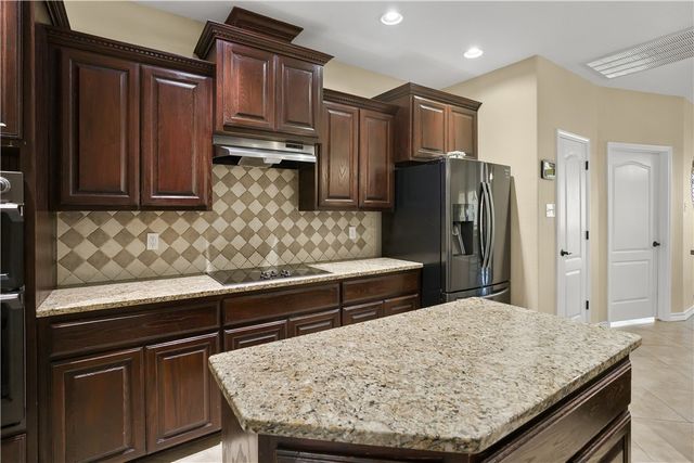 4030 Puget Sound Dr, Corpus Christi, TX 78410