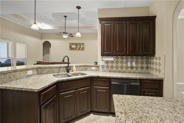 4030 Puget Sound Dr, Corpus Christi, TX 78410