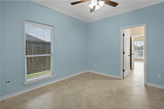 4030 Puget Sound Dr, Corpus Christi, TX 78410
